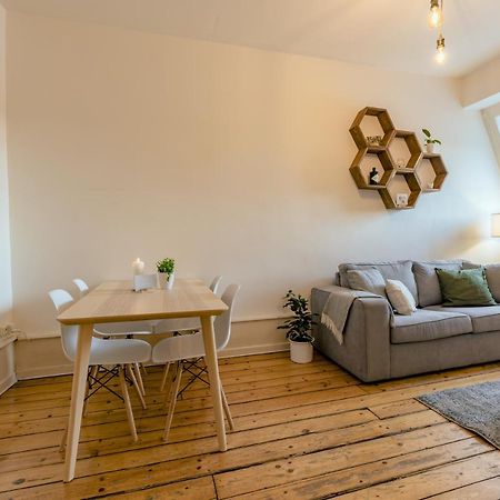 Eigene Wohnung Im Stadtzentrum Mit Wunderschoener Dachterrasse 比尔 外观 照片