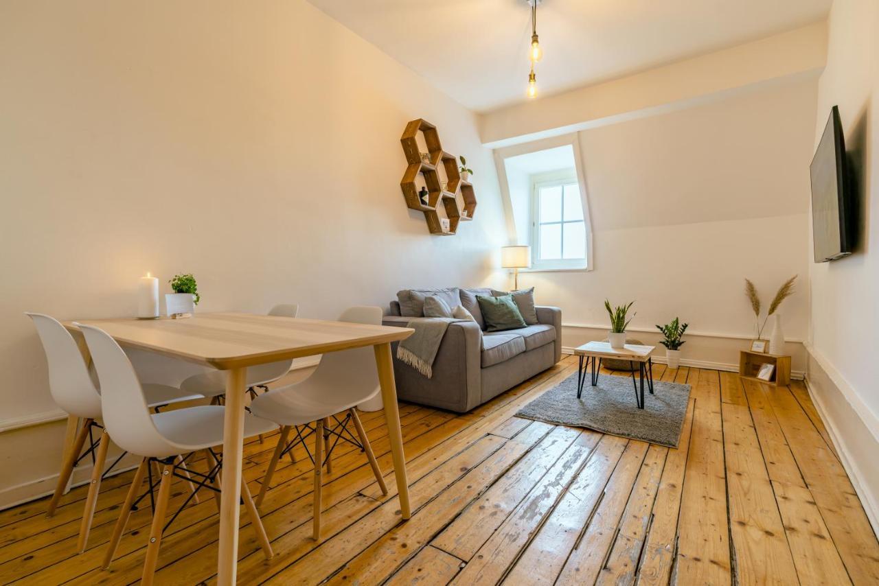 Eigene Wohnung Im Stadtzentrum Mit Wunderschoener Dachterrasse 比尔 外观 照片